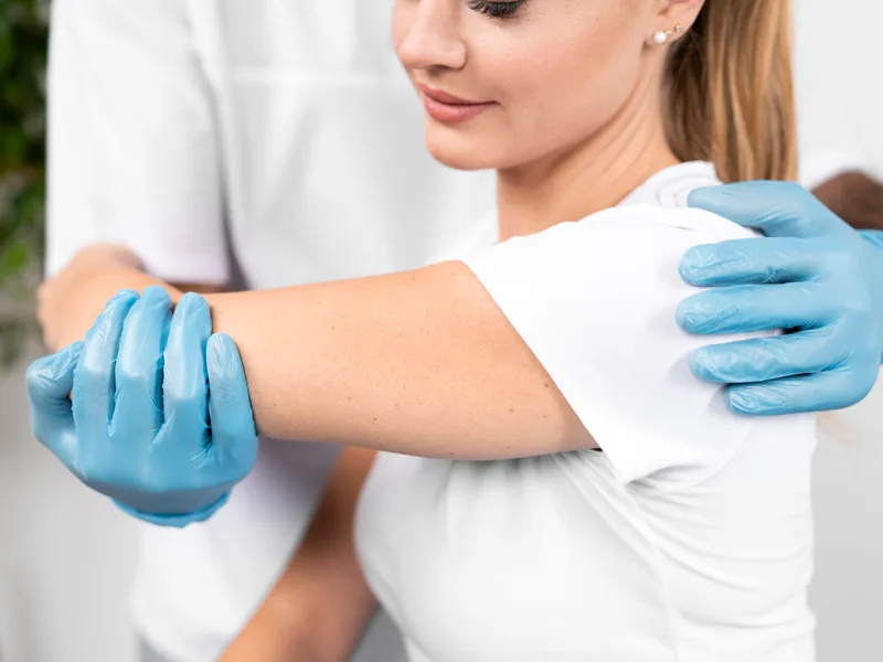Chiropractic care for arm pain at Camel City Chiropractic in Hudsonville