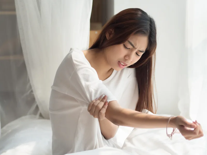 How Camel City Chiropractic treats elbow pain in Hudsonville