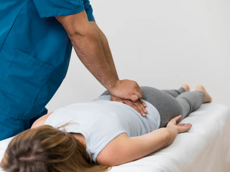 How Camel City Chiropractic treats hip pain in Hudsonville