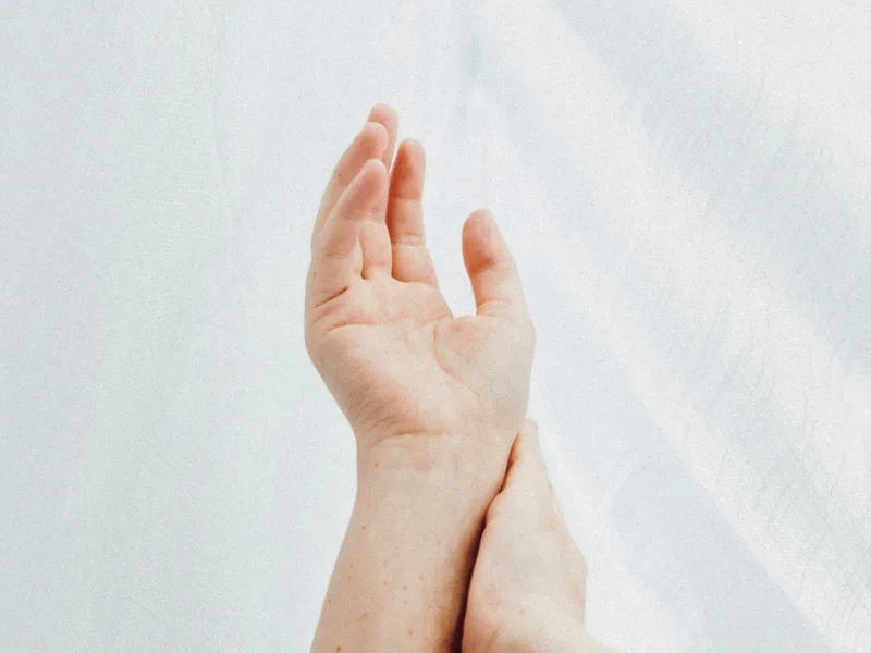 How Camel City Chiropractic treats neuropathy in Hudsonville