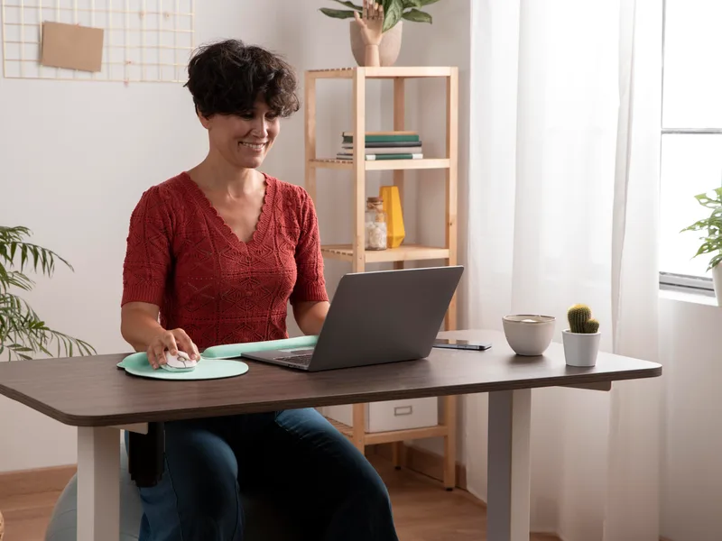 How Camel City Chiropractic treats poor posture in Hudsonville