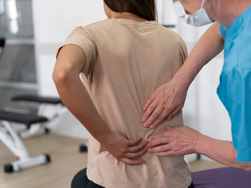 How Camel City Chiropractic treats sciatica in Hudsonville